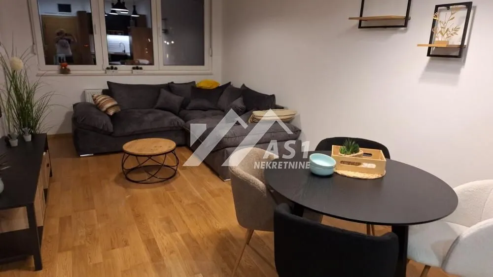 Izdavanje, dvosoban stan, 43m², Liman 2, Novi Sad Sve Podlokacije