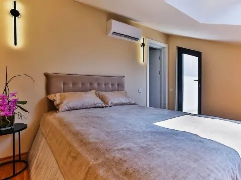 Prodaja, kuća, 223m², Reževići, Budva - image 7