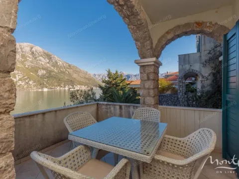 Sale, two bedroom apartment, 84m², Kostanjica, Kotor - image 13