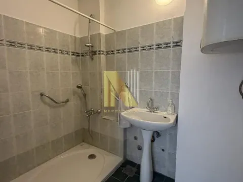 Izdavanje, četvorosoban stan, 94m², Bulevar Oslobodjenja, Novi Sad Sve Podlokacije - image 9