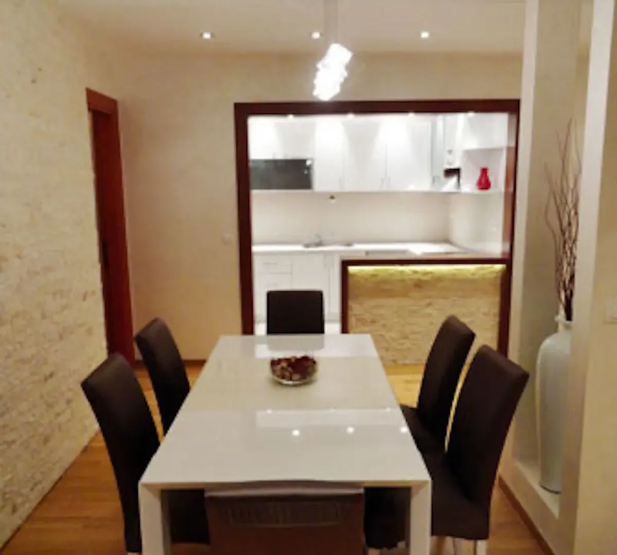 Prodaja, četvorosoban stan, 107m², Vračar Sve Podlokacije, Beograd
