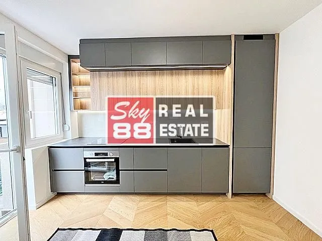 Prodaja, dvosoban stan, 56m², Južni Bulevar, Vračar Sve Podlokacije