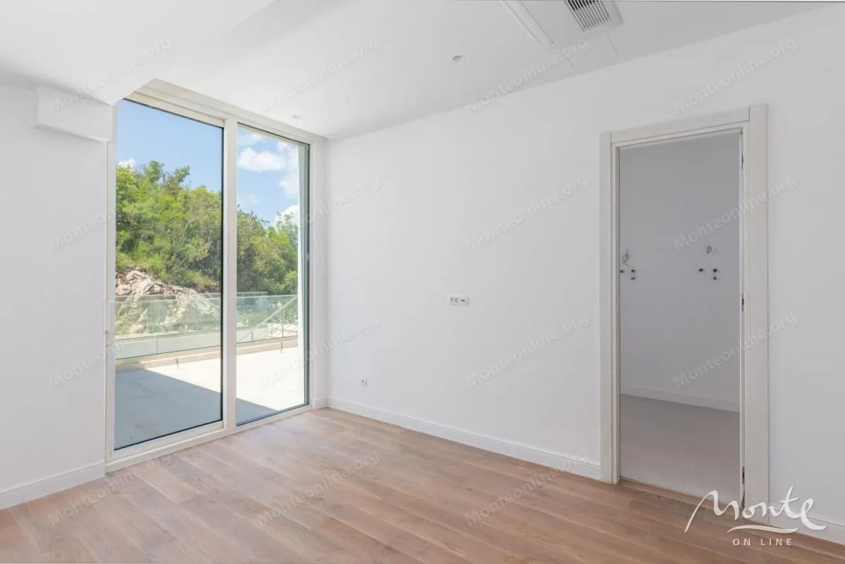 Prodaja, kuća, 328m², Krašići, Tivat