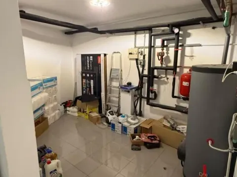 Rent, office space, 235m², Voždovac Sve Podlokacije, Beograd - image 17