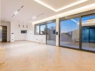 Prodaja,  kuća, 240m2, Bečići, Budva