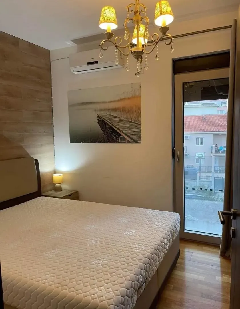 Prodaja, jednosoban stan, 43m², Lazi, Budva