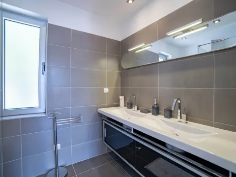 Prodaja, kuća, 405m², Kotor, Crna Gora - image 18