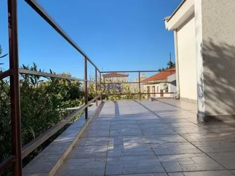 Prodaja, kuća, 182m², Bar, Crna Gora - image 3