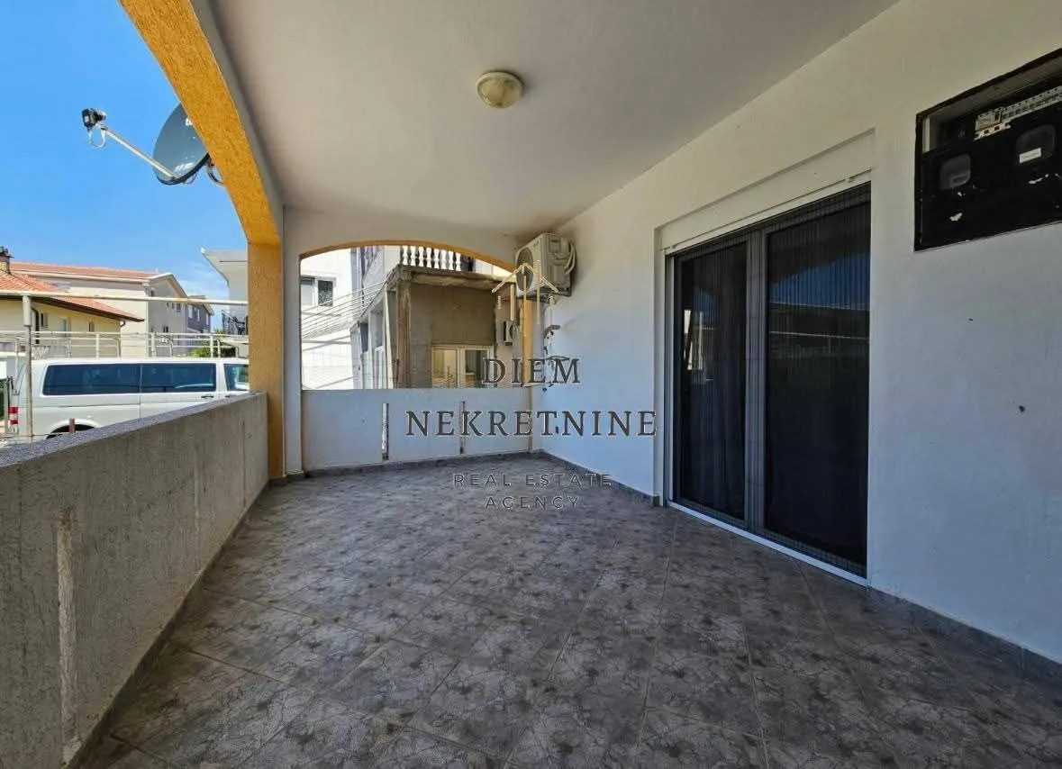 Rent, three bedroom apartment, 116m², Bjeliši, Bar