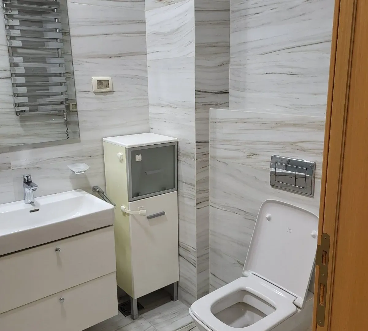 Rent, three bedroom apartment, 95m², Momišići, Podgorica