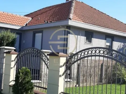 Sale, house, 154m², Sajlovo, Novi Sad Sve Podlokacije - image 16