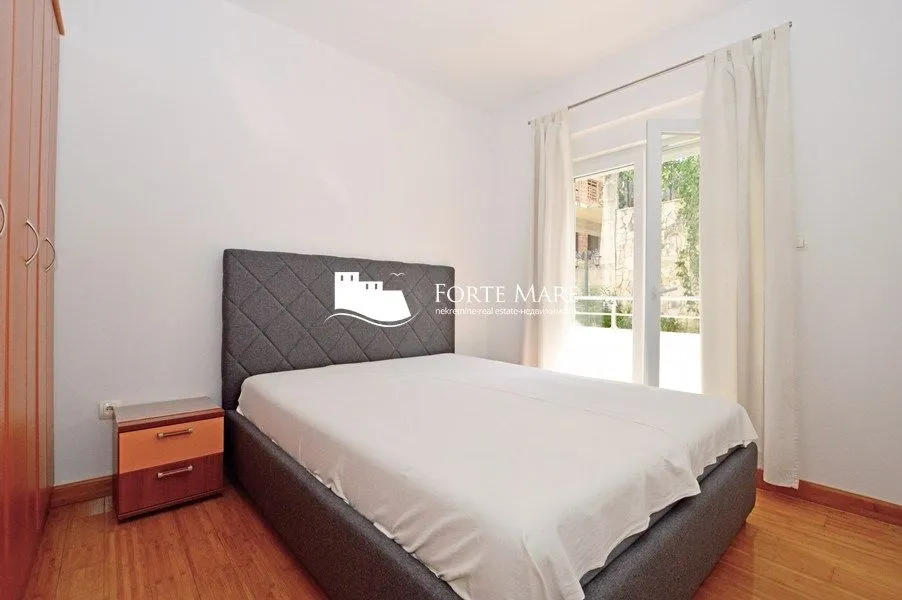 Prodaja, dvosoban stan, 52m², Đenovići, Herceg Novi