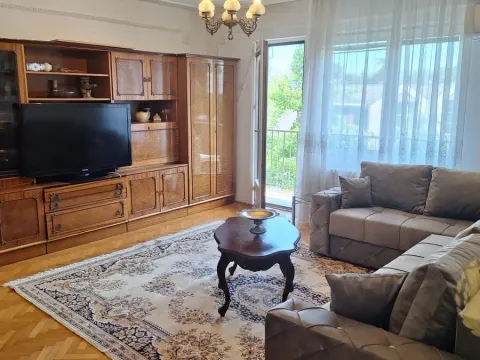 Stan in Voždovac Sve Podlokacije