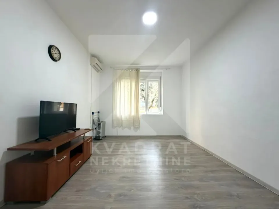 Rent, studio apartment, 27m², Centar, Podgorica