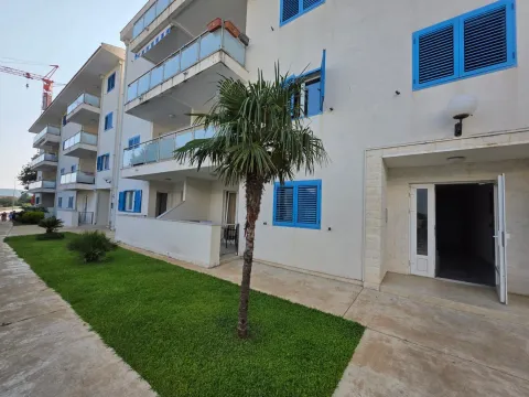 Sale, two bedroom apartment, 64m², Bečići, Budva - image 10