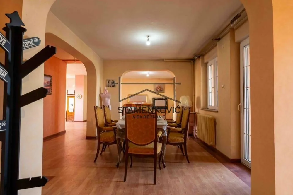 Prodaja, četvorosoban stan, 179m², Kej, Novi Sad Sve Podlokacije