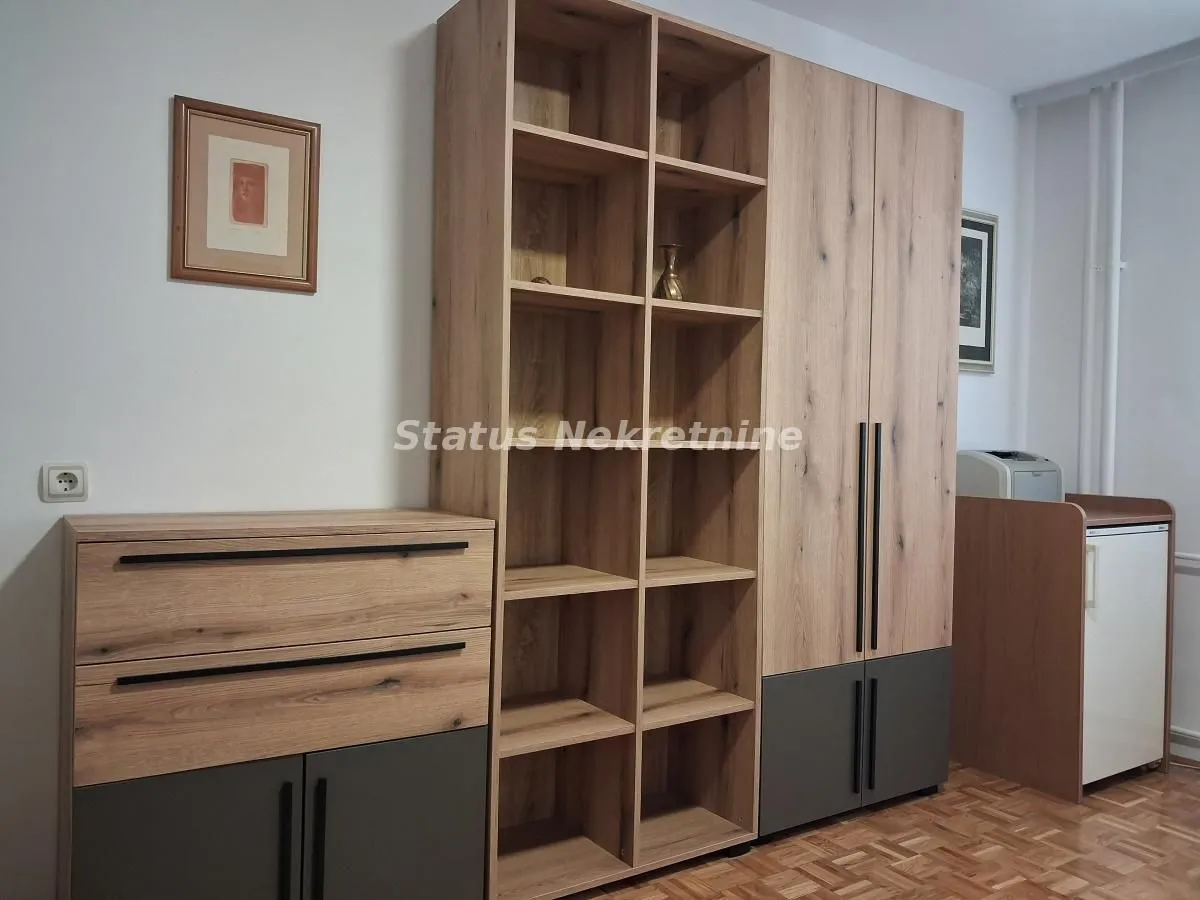Izdavanje, trosoban stan, 58m², Spens, Novi Sad Sve Podlokacije