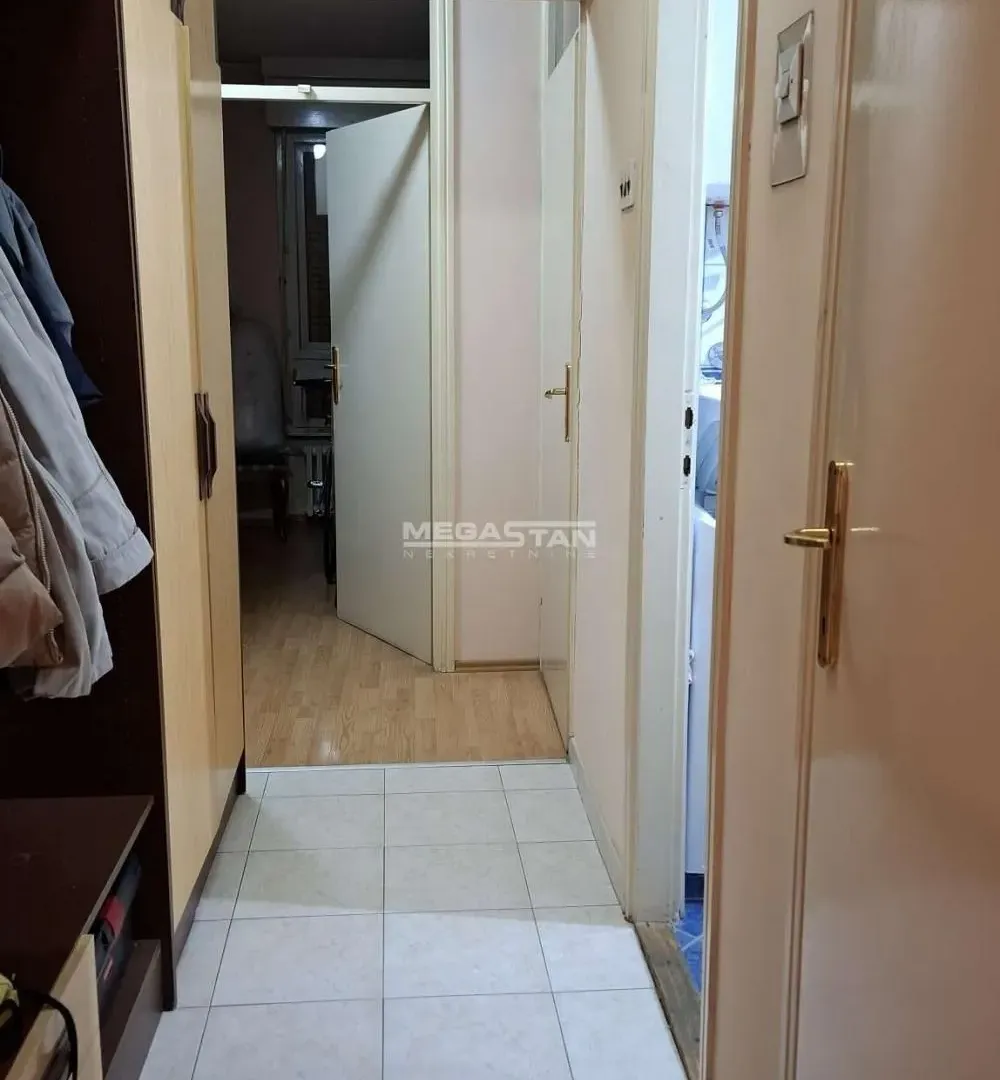 Sale, three bedroom apartment, 95m², Novi Beograd Blok 70, Novi Beograd Sve Podlokacije