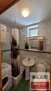 Izdavanje, jednosoban stan, 26m², Bulevar Oslobodjenja, Novi Sad Sve Podlokacije - image 9