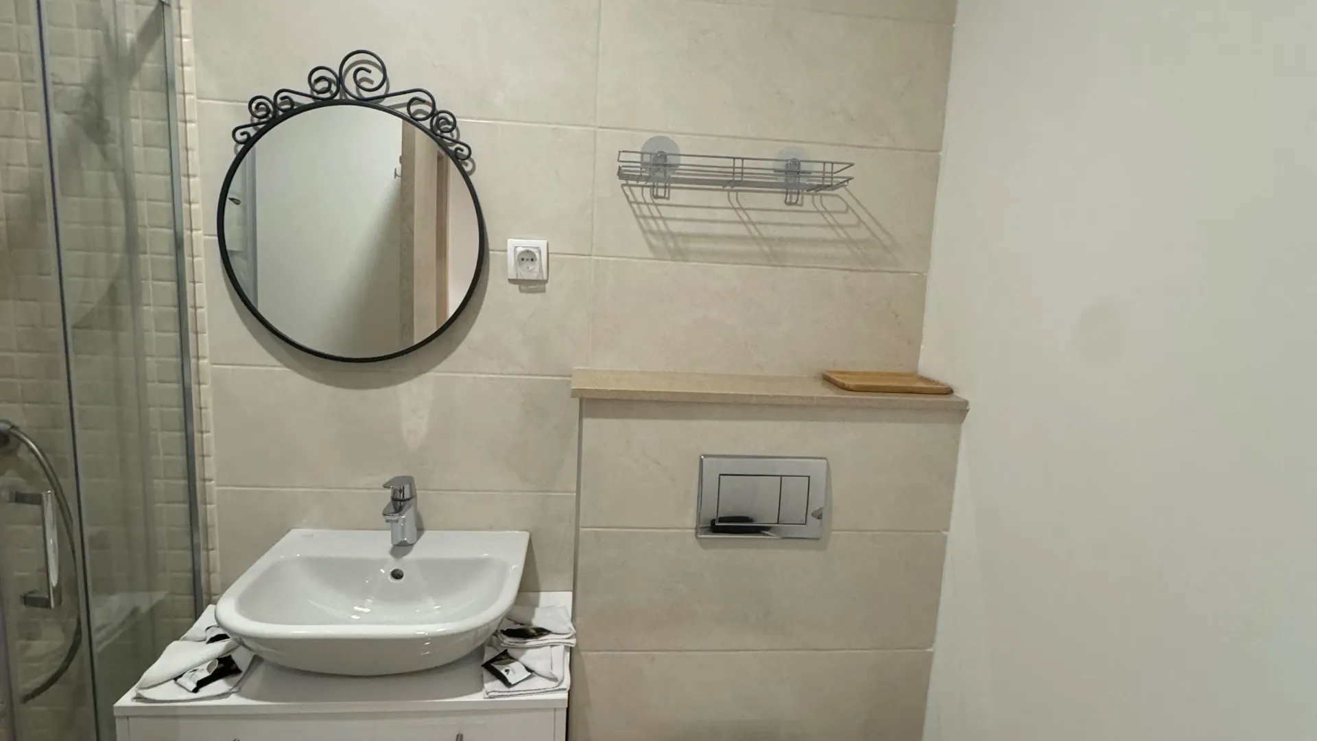 Prodaja, dvosoban stan, 71m², Bečići, Budva