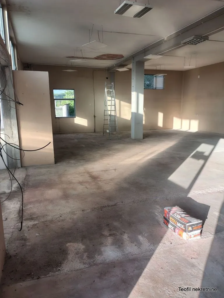 Rent, office space, 630m², Paraćin, Srbija