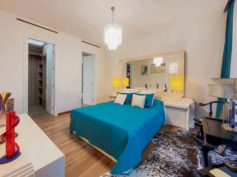Sale, house, 559m², Sveti Stefan, Budva