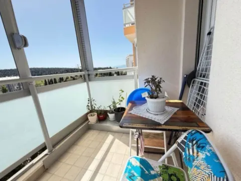 Izdavanje, jednosoban stan, 43m², City Kej, Podgorica - image 10