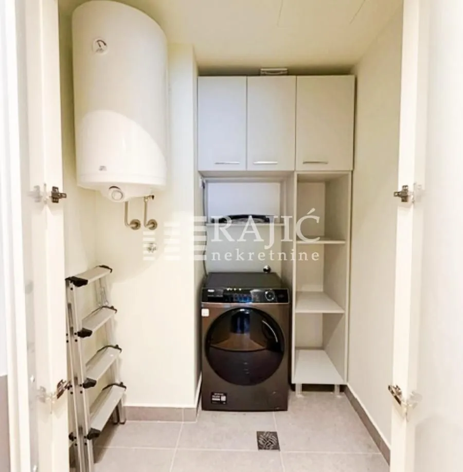 Rent, two bedroom apartment, 60m², Savski Venac, Beograd