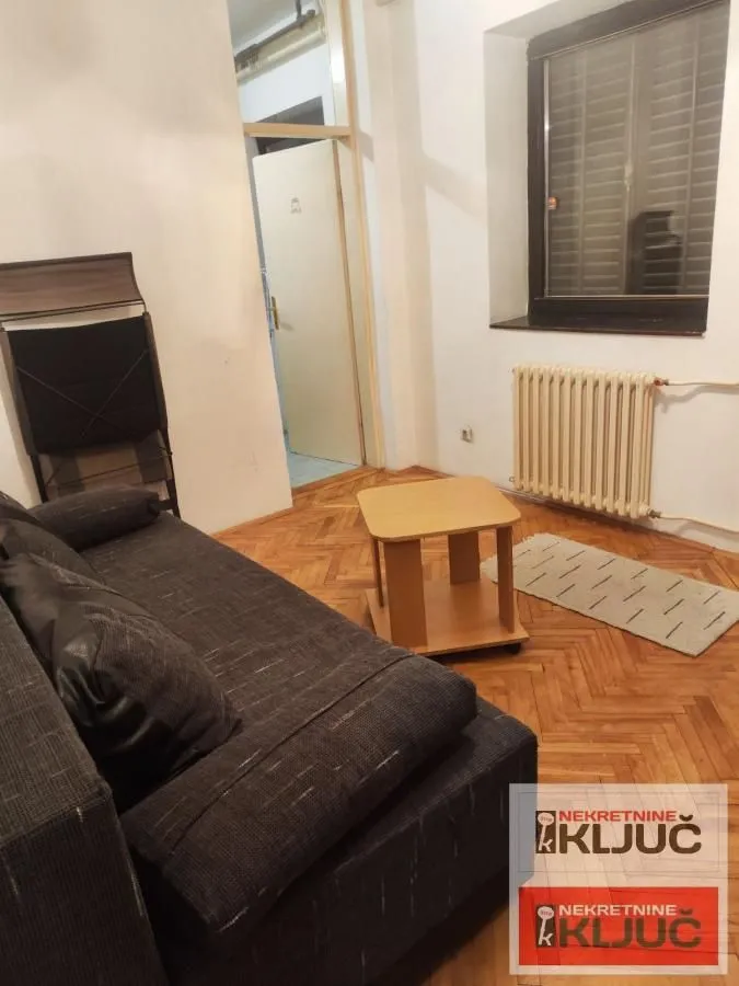 Izdavanje, jednosoban stan, 34m², Grbavica, Novi Sad Sve Podlokacije