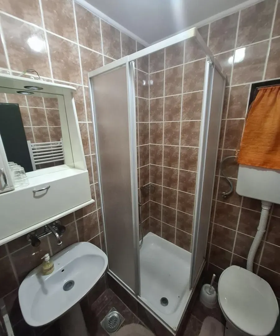 Prodaja, kuća, 154m², Banja Vrdnik, Irig