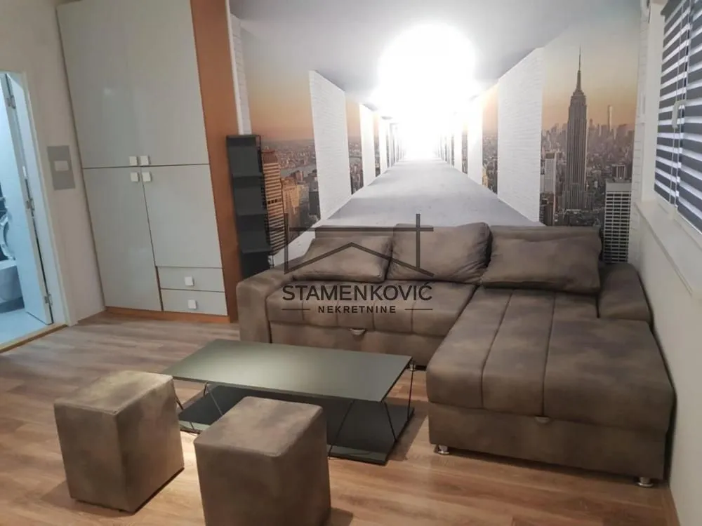 Prodaja, stan, 26m², Lipov gaj, Novi Sad Sve Podlokacije