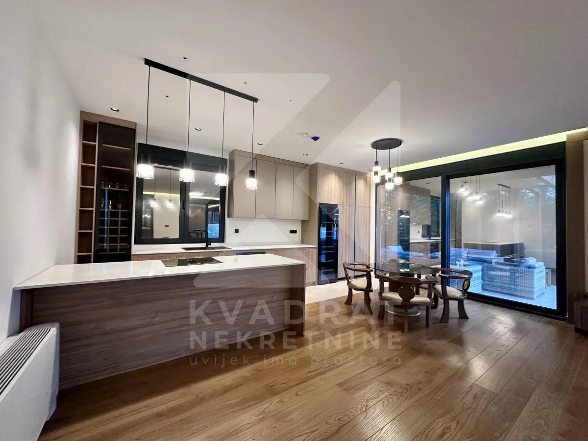 Rent, house, 230m², Gornja Gorica, Podgorica