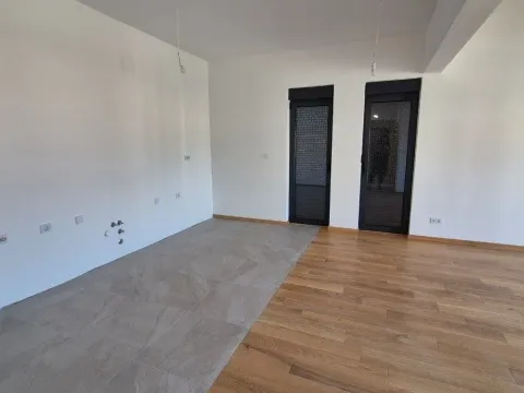 Sale, three bedroom apartment, 98m², Podgorica, Crna Gora - image 5