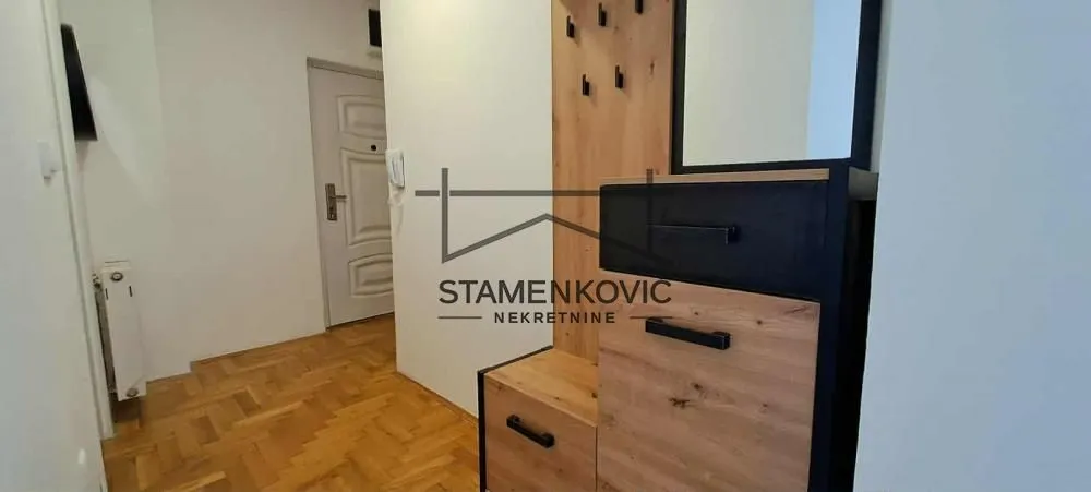 Prodaja, dvosoban stan, 56m², Rotkvarija, Novi Sad Sve Podlokacije