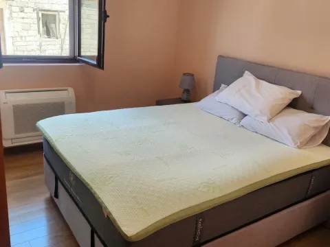 Rent, two bedroom apartment, 70m², Dub, Kotor - image 4