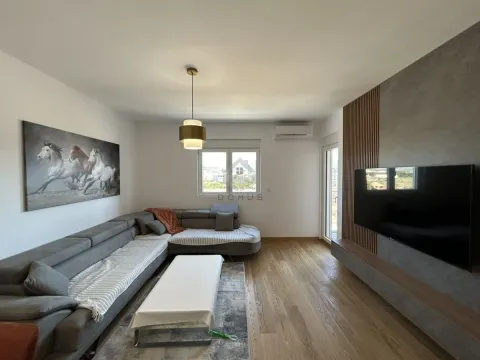 Rent, two bedroom apartment, 75m², New City, Podgorica - image 5