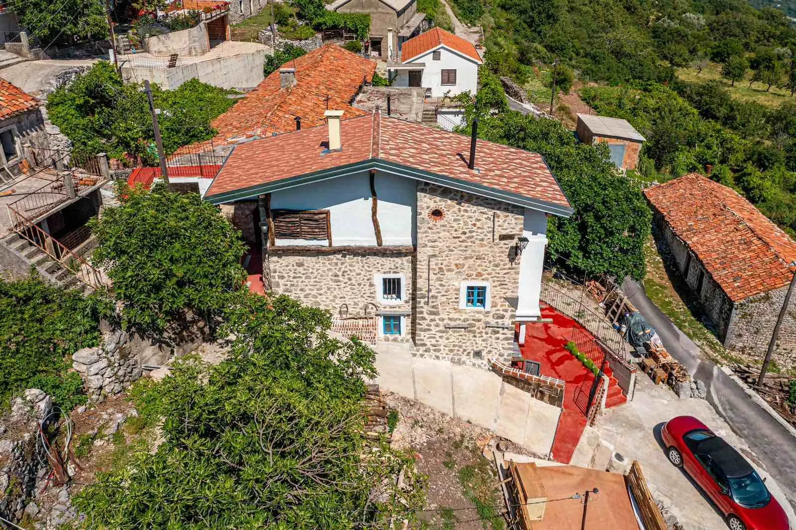 Sale, house, 240m², Bar, Crna Gora