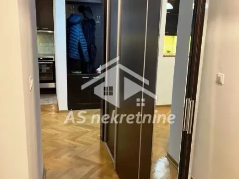 Rent, two bedroom apartment, 55m², Kalenić Pijaca, Vračar Sve Podlokacije - image 18
