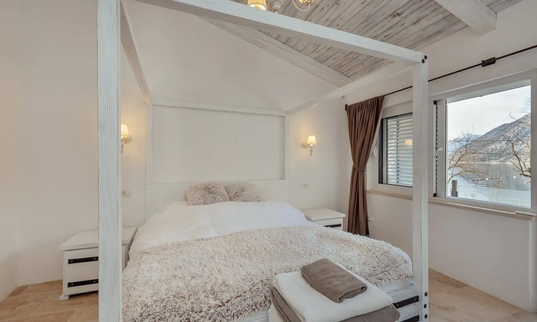 Sale, house, 380m², Ljuta, Kotor