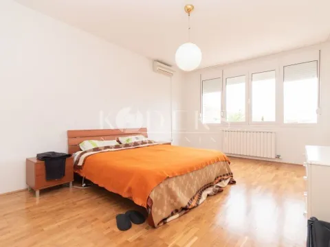 Izdavanje, kuća, 300m², Rogami, Podgorica - image 4