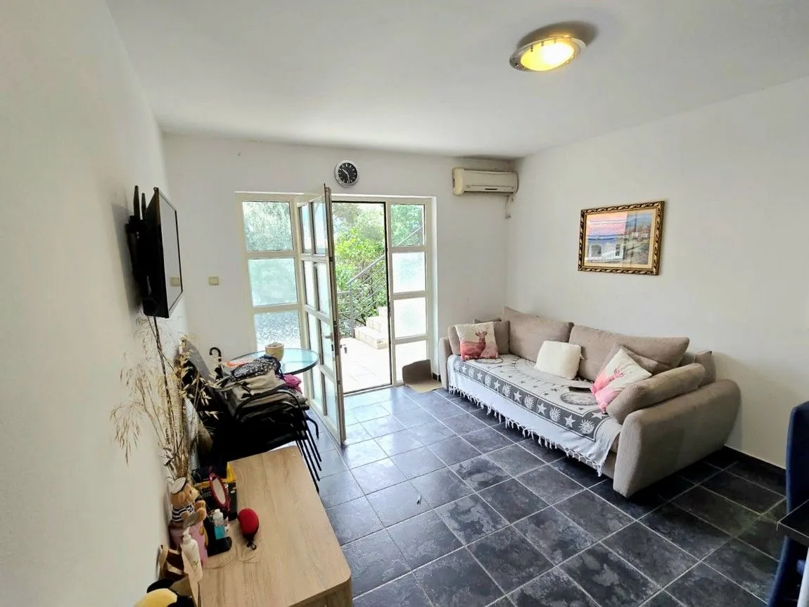 Prodaja, dvosoban stan, 48m², Centar, Budva