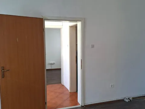 Sale, office space, 143m², Centar, Podgorica - image 14