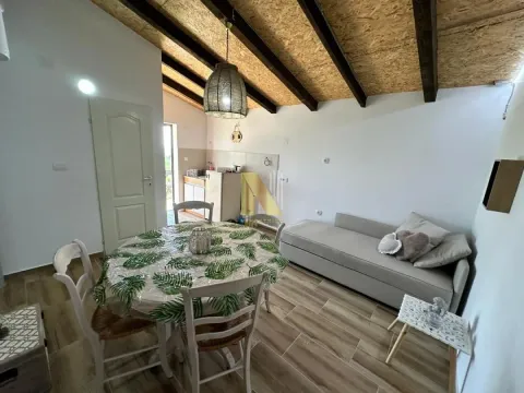 Sale, house, 75m², Banja Vrdnik, Irig - image 2