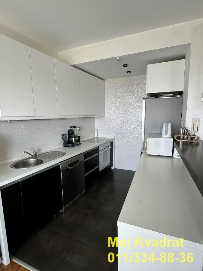 Sale, apartment, 270m², Skojevsko Naselje, Beograd