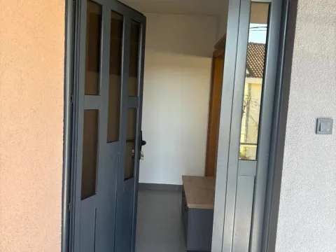 Izdavanje, jednosoban stan, 65m², Murtovina, Podgorica - image 13