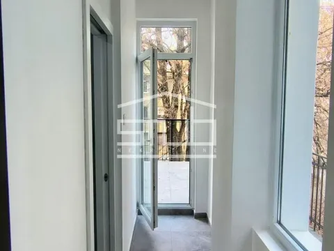 Sale, two bedroom apartment, 59m², Skadarlija, Beograd