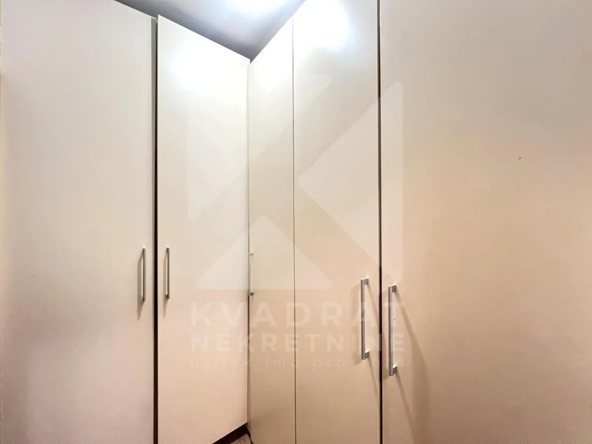 Prodaja, petosoban stan, 193m², Preko Morače, Podgorica