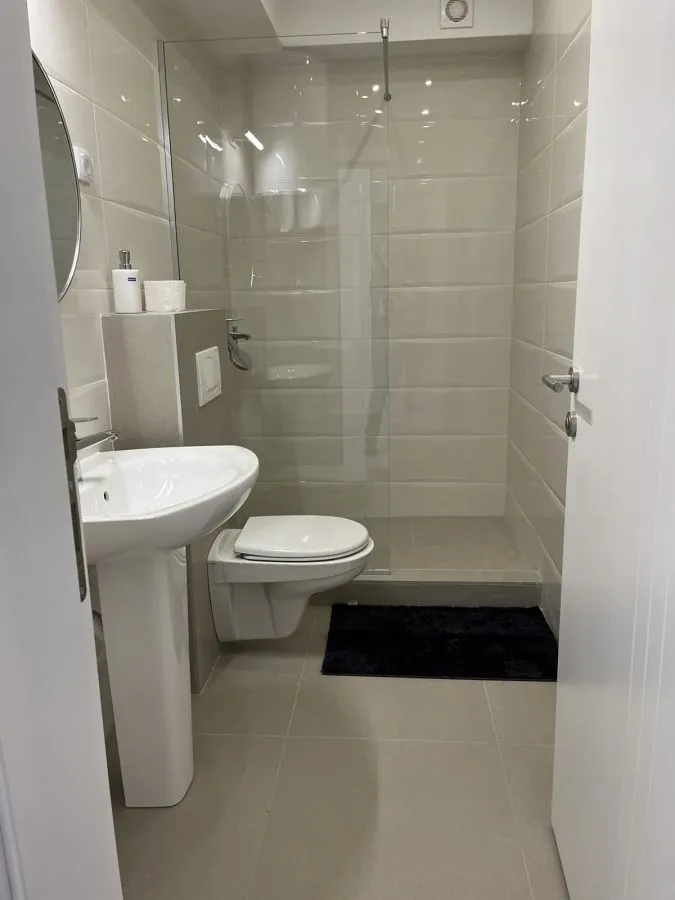 Prodaja, četvorosoban stan, 101m², Salajka, Novi Sad Sve Podlokacije