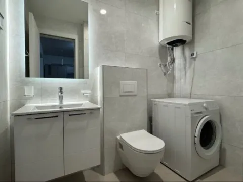 Izdavanje, jednosoban stan, 46m², Stari Aerodrom, Podgorica - image 5