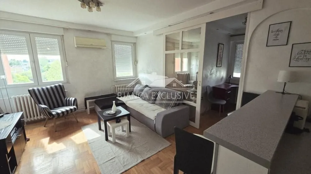 Prodaja, jednosoban stan, 37m², Novi Beograd Sve Podlokacije, Beograd